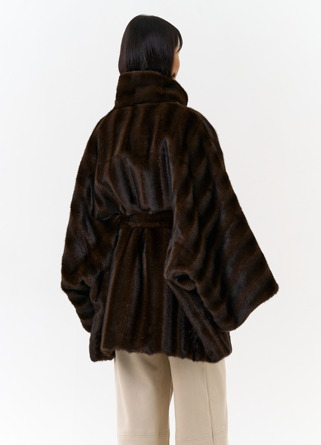 Женская шуба из эко меха с воротником стойкой модель № 31980 в рассрочку