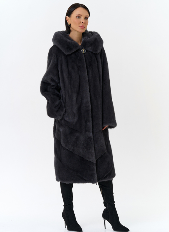 Женская шуба из норки силуэта баллон с капюшоном