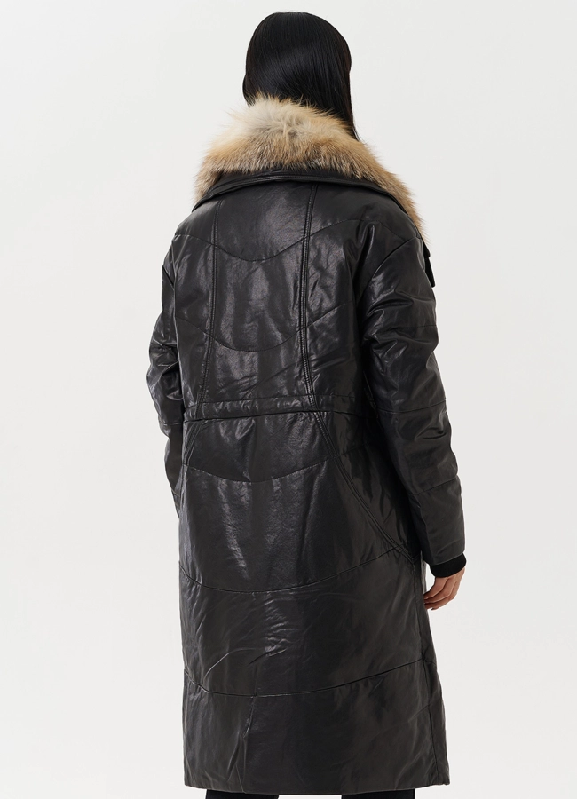 Женский кожаный пуховик с отделкой из меха лисы модель № 28110 в кредит