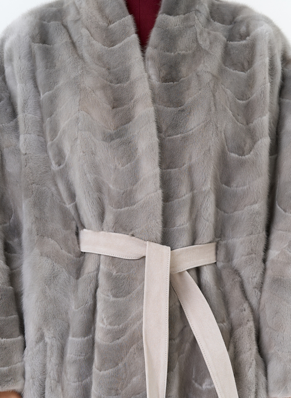 Шуба из меха норки с поясом