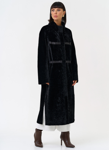 Женская двухсторонняя дубленка черного цвета