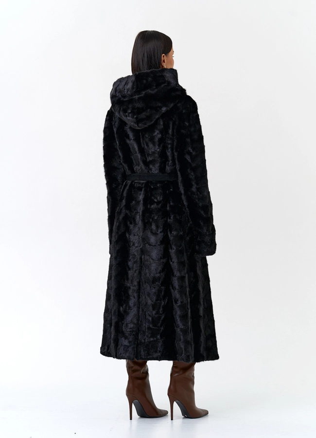 Шуба из меха норки с капюшоном модель № 33786 в кредит фото