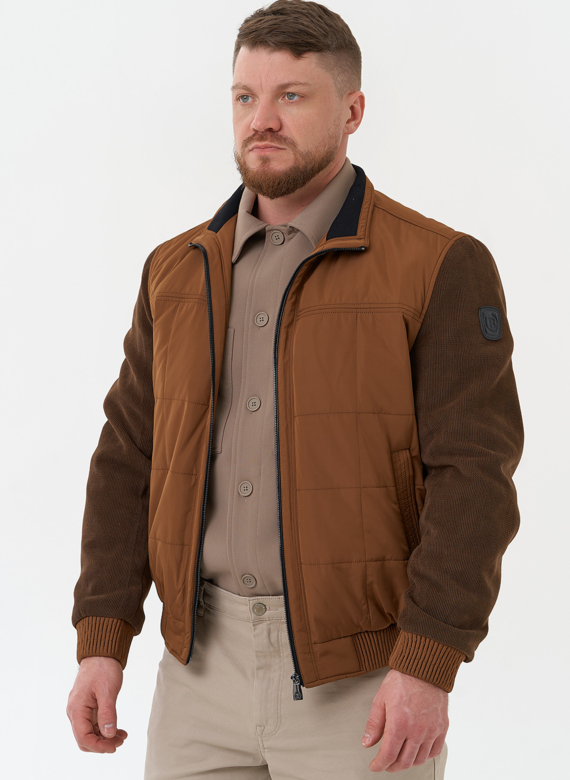 Мужская куртка бомбер коричневого цвета